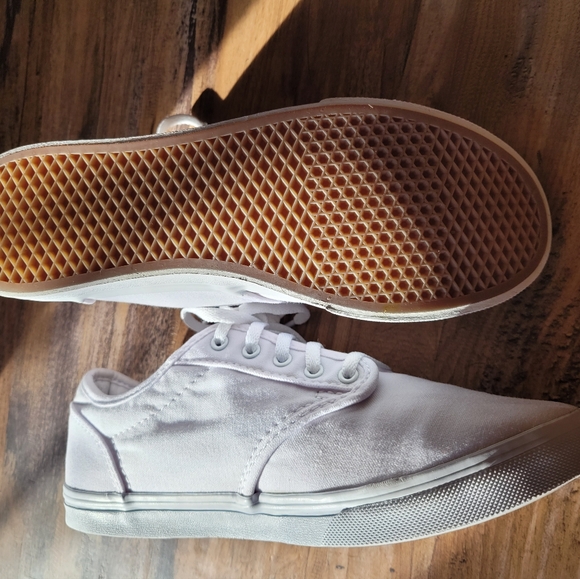 Vans Womens Atwood White Casual Low Top Lace Up shoes - Picture 4 of 9